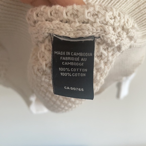 white sweater/cardigan - Picture 3 of 9